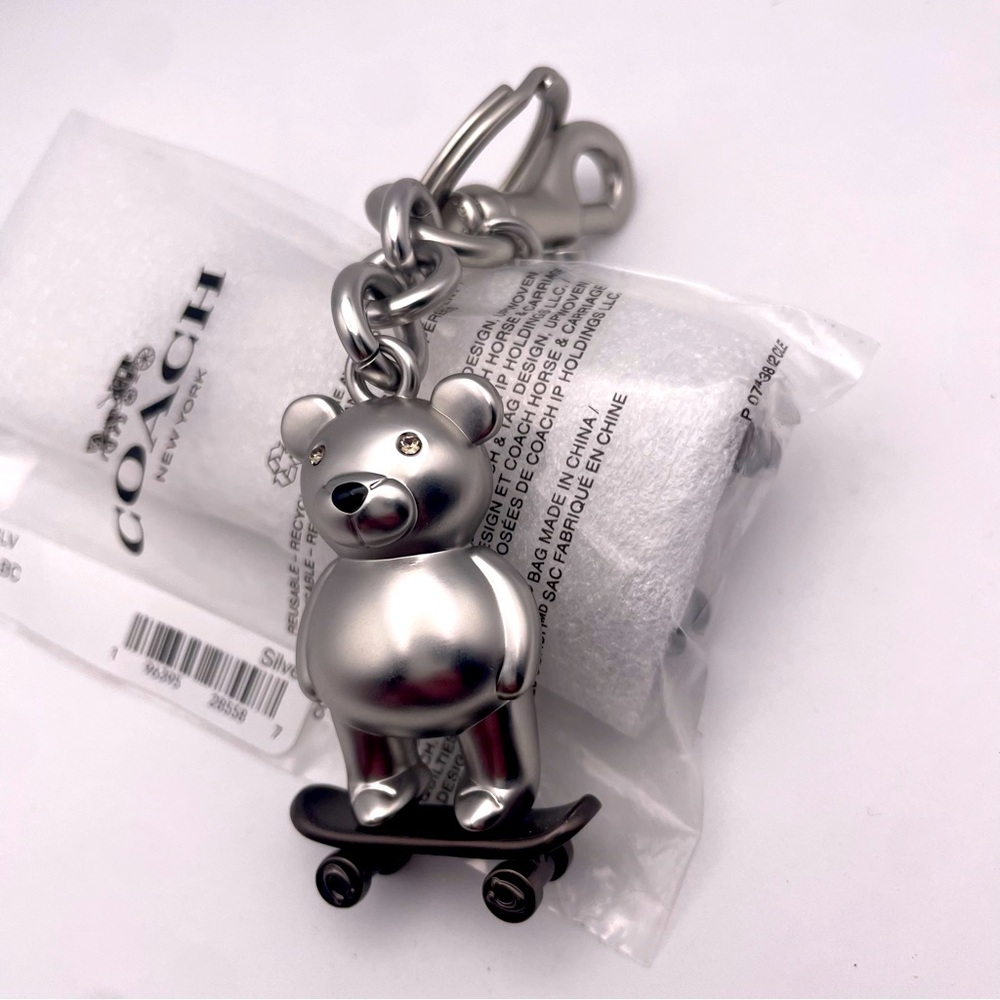 ✨LAST 1!✨ COACH | Limited Edition | Skateboarding Bear Bag Charm (Brand New!) 💘 - Picture 8 of 14